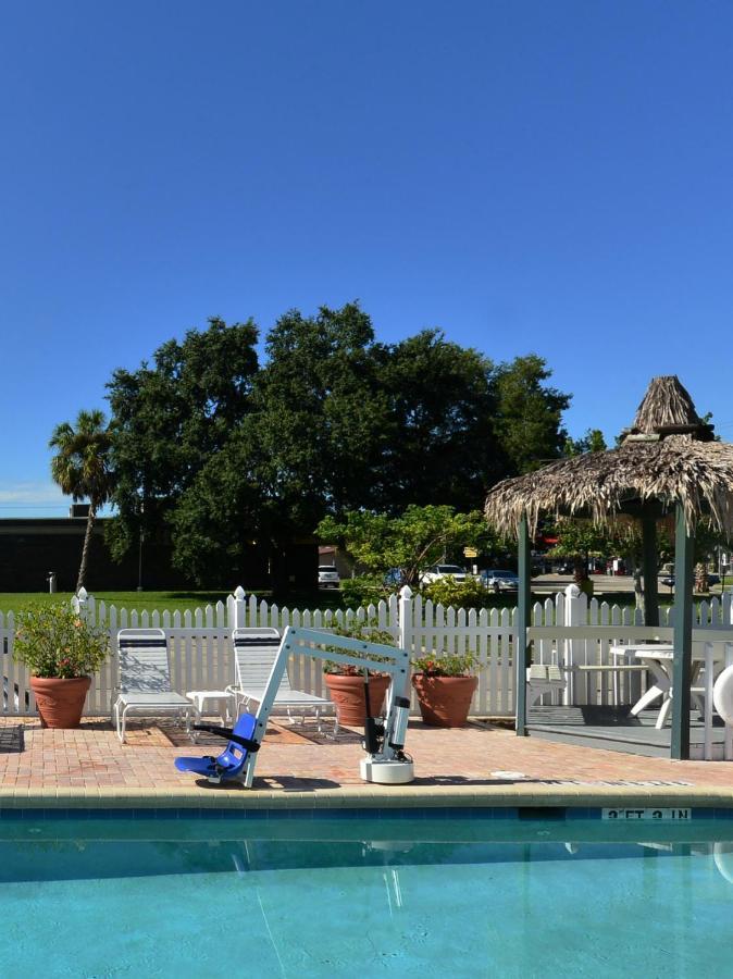 Americas Best Value Inn Bradenton-Sarasota Εξωτερικό φωτογραφία